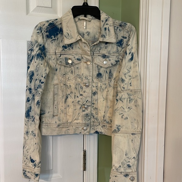 NWT Free People Jones tie-dyed denim jacket size XS - Picture 2 of 8